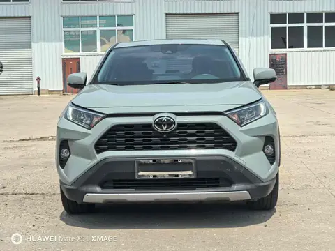 15万多拿下丰田RAV4荣放，家用代步省心之选？