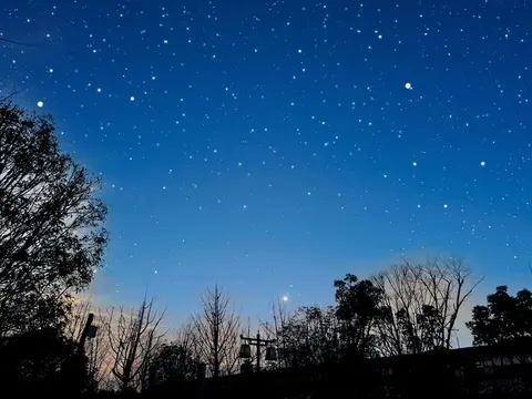 头条人均法拉利，那30岁开15万的车真的丢人吗？